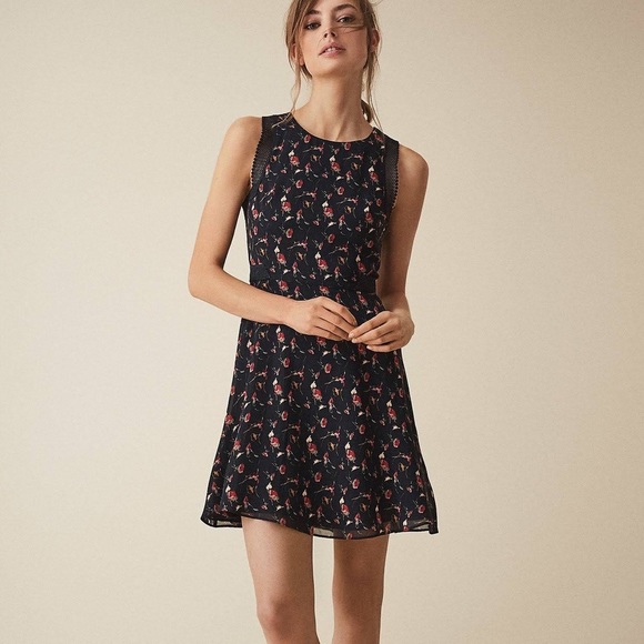 Reiss Dresses & Skirts - Reiss Navy Louise Floral Print Mesh Trim Dress NWT